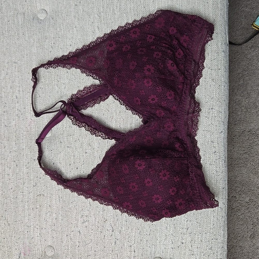 VS Lace Bralet